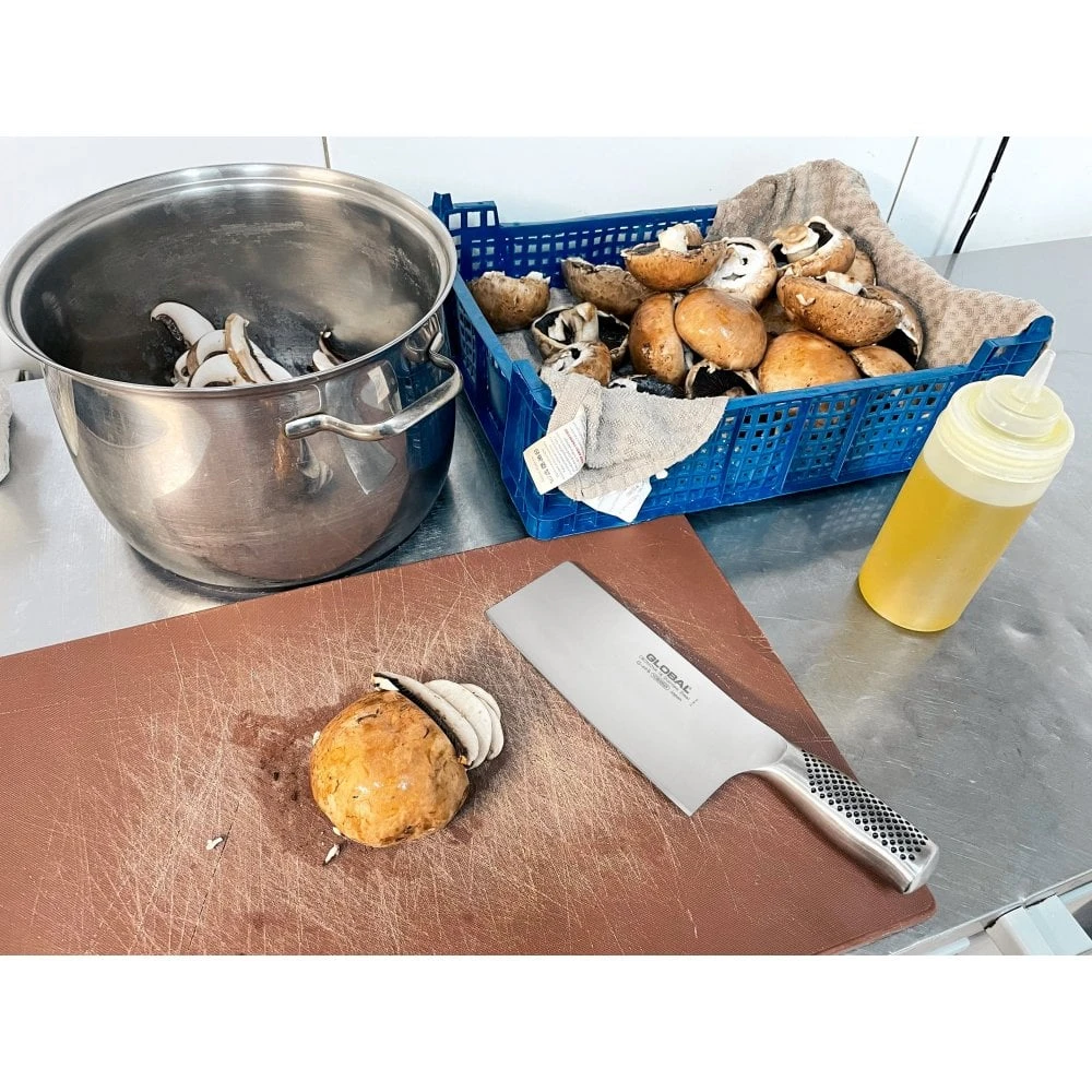 Global G-49 Chinese Chopper Knife 17.5cm (2.2mm) – Professional Japanese Caidao Multipurpose Blade 7 Global G-49 Chinese Chopper Knife 17.5cm (2.2mm) – Professional Japanese Caidao Multipurpose Blade - Image 6