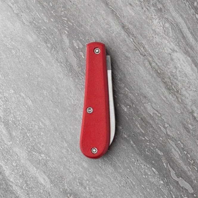 Spear Blade Pocket Knife – Red Handle 5 Spear Blade Pocket Knife – Red Handle - Image 3